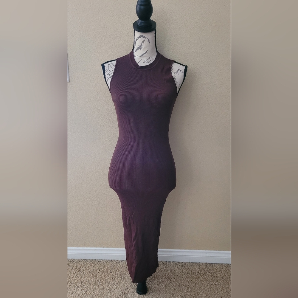 Zara Sleeveless Midi Dress